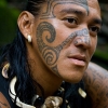 Hatutii, Marquisien au visage tatoué