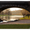 Sous le pont